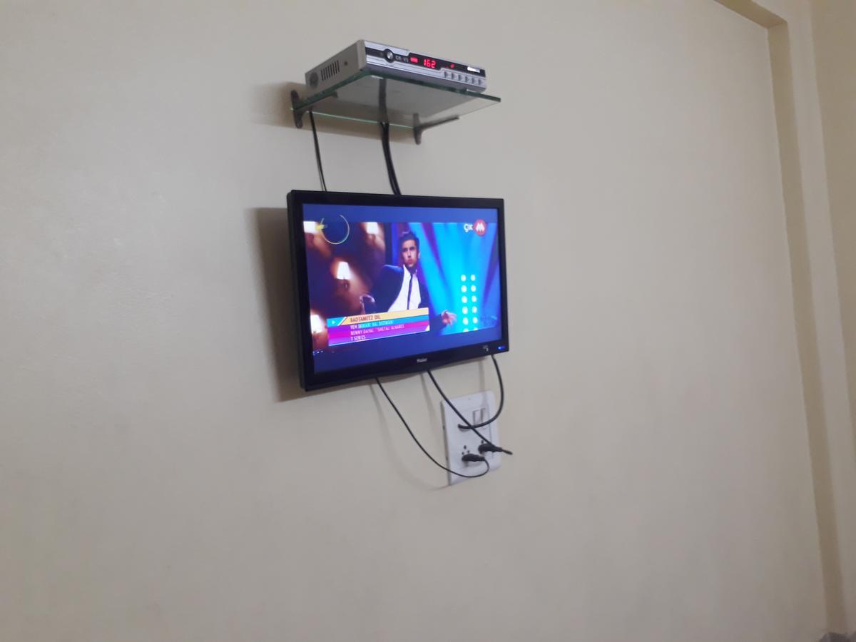 Hotel Gourav Palace Shirdi Exterior photo